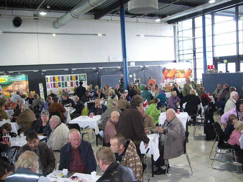 Munster 2009 954.jpg - Besucher in der Schau